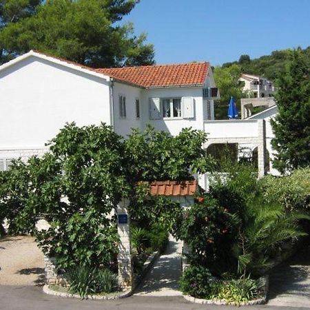 Apartments Sarah Medvinjak Екстериор снимка