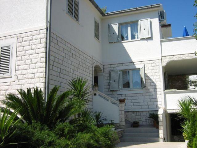 Apartments Sarah Medvinjak Екстериор снимка